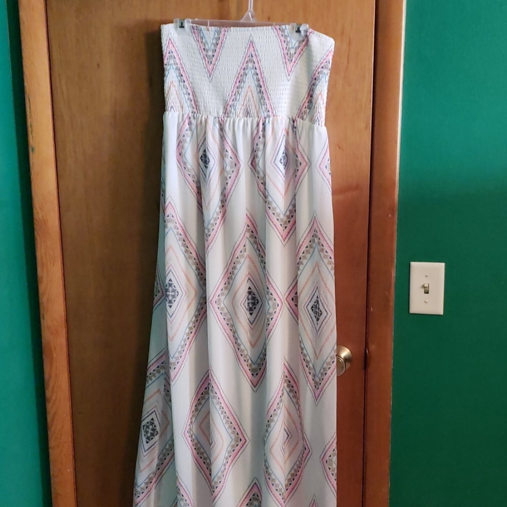 Old Navy Strapless maxi dress